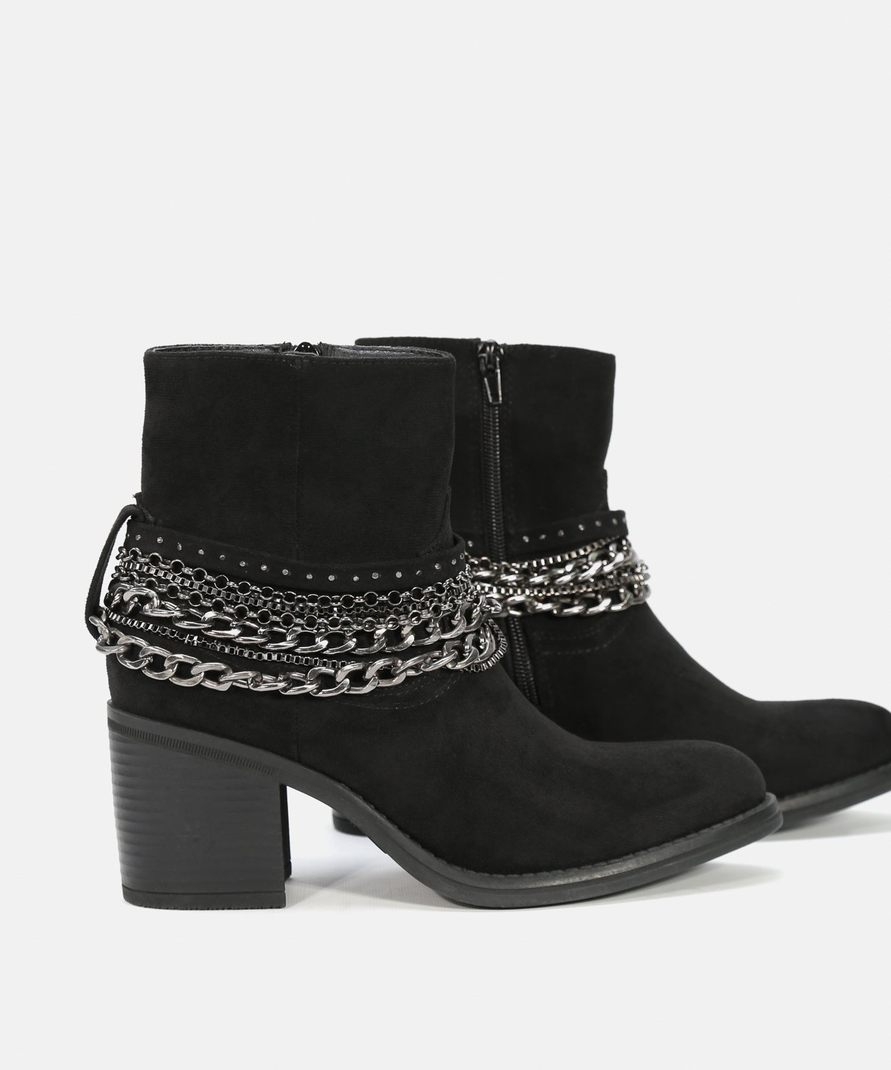 Botines negros tac&oacute;n adorno cadena image number null